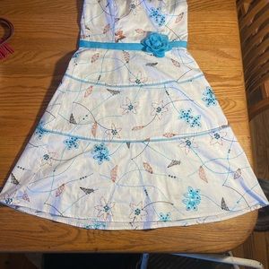 Strapless Dress Size 5 City Triangles with Bow